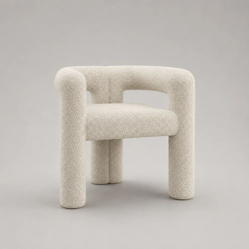 Poltrona imbottita bianco crema in tessuto bouclé, forma arrotondata, 70 × 65 × 73 cm